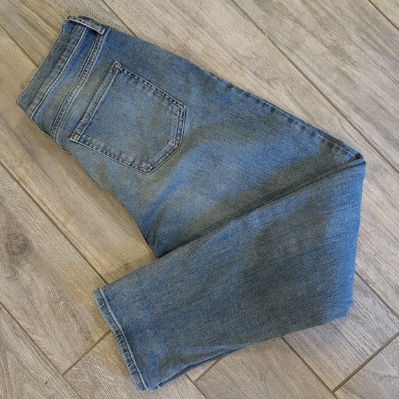 Banana Republic Girlfriend Jeans - Picture 4 of 5